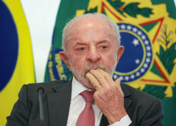 caso-master:-lula-defende-investigacao-de-“todo-mundo,-doa-a-quem-doer”