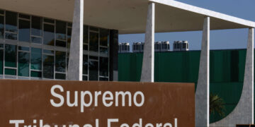 ex-ministros-do-stf-pedem-a-fachin-“apuracao-rigososa”-sobre-crise-na-corte