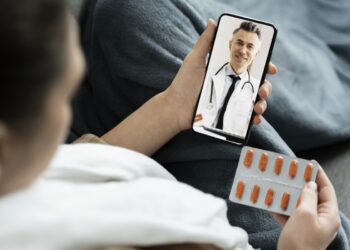 agu-cobra-youtube-por-videos-com-falsos-medicos-criados-por-ia