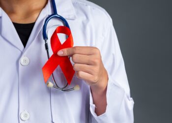 dois-em-cada-tres-adolescentes-nunca-fizeram-teste-de-hiv,-diz-estudo