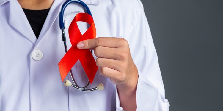 dois-em-cada-tres-adolescentes-nunca-fizeram-teste-de-hiv,-diz-estudo