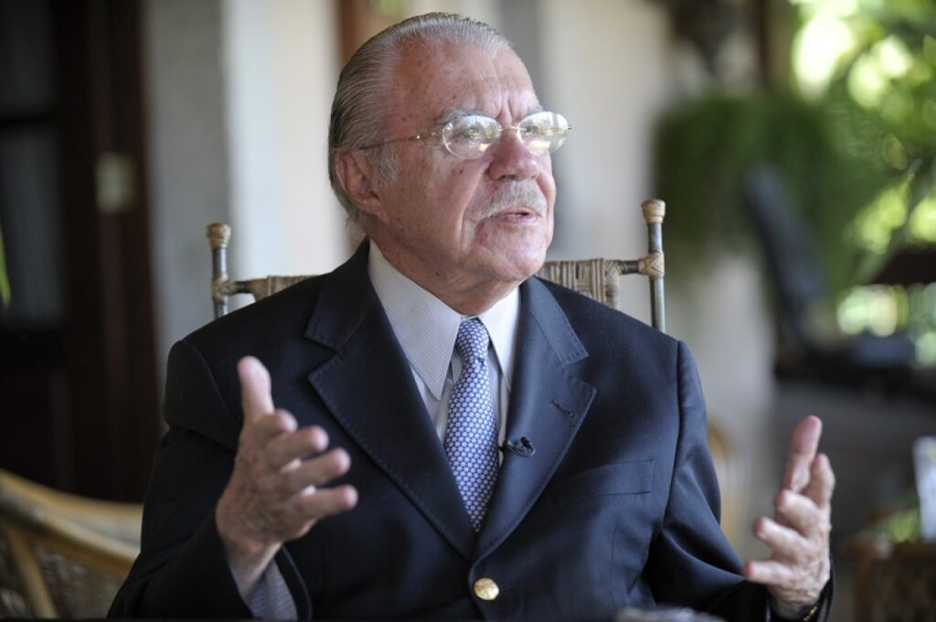 jose-sarney-e-internado-em-sao-luis-com-pneumonia