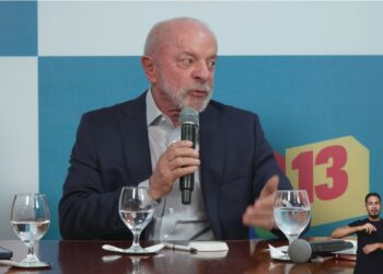 a-tres-semanas-do-1o-turno,-lula-cobra-engajamento-de-apoiadores-nas-redes