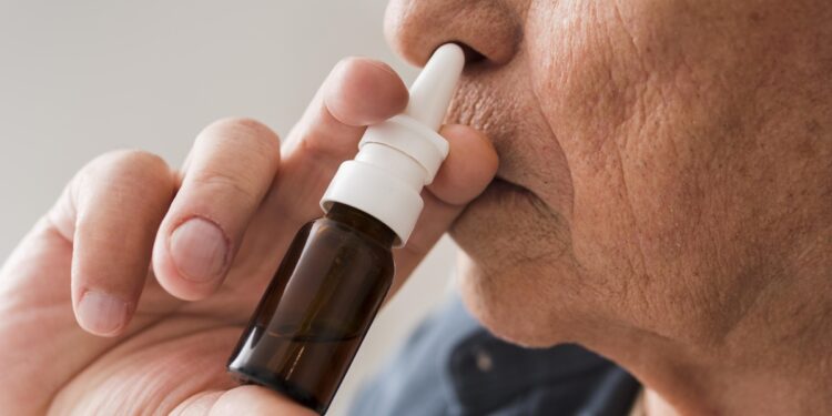spray-nasal-feito-de-placenta-humana-reduz-efeitos-de-alzheimer-em-animais