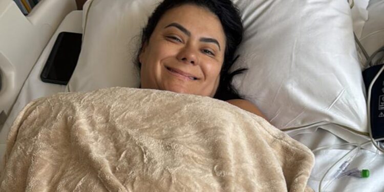 mulher-descobre-dois-aneurismas-cerebrais-ao-investigar-dor-de-cabeca