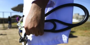 medico-e-denunciado-pela-morte-de-jovem-apos-crise-de-asma-em-go