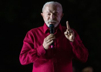tse-manda-tirar-do-ar-video-de-lula-sobre-o-caso-master-gravado-no-alvorada