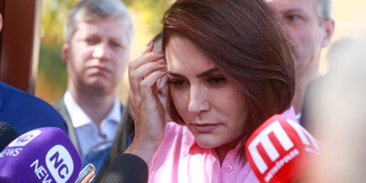 enxaqueca-refrataria:-quadro-de-michelle-bolsonaro-causa-dor-incapacitante