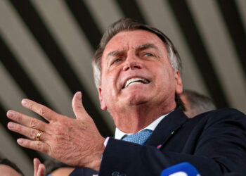 defesa-de-bolsonaro-pede-revisao-de-condenacao-com-base-em-caso-master
