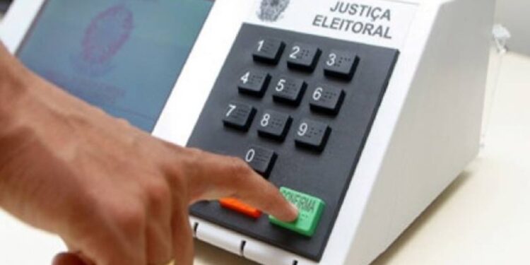 datafolha:-47%-veem-menos-interesse-nas-eleicoes-deste-ano-que-em-2022