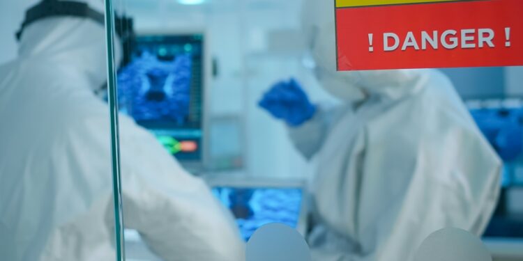 cientista-morre-com-infeccao-desconhecida-e-laboratorio-entra-em-quarentena