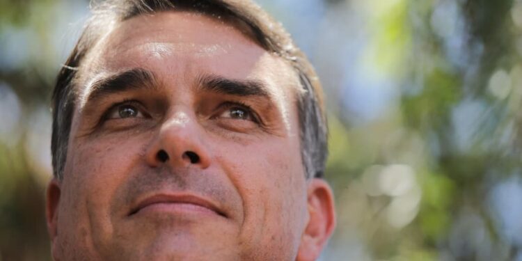 flavio-diz-que-vai-mexer-na-constituicao-para-mudar-reforma-tributaria