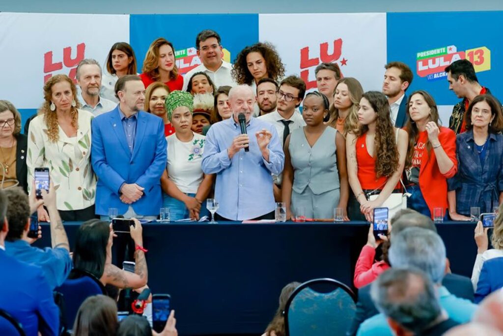 lula-admite-erros-e-diz-que-fez-a-“campanha-menos-organizada-desde-1989”