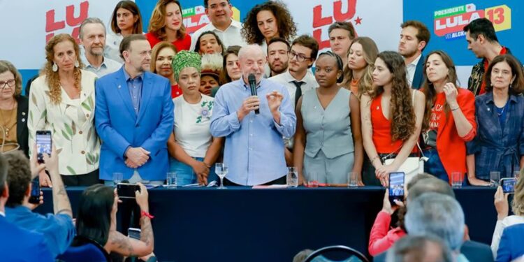 lula-admite-erros-e-diz-que-fez-a-“campanha-menos-organizada-desde-1989”