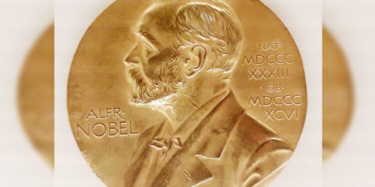 nobel-de-literatura:-veja-cinco-escritores-cotados-ao-premio-deste-ano