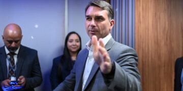 flavio-diz-que-fim-da-reeleicao-vale-para-ele,-mas-congresso-define-mandato