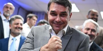 flavio-acena-ao-nordeste,-onde-lula-teve-63%-dos-votos:-“eu-acredito”