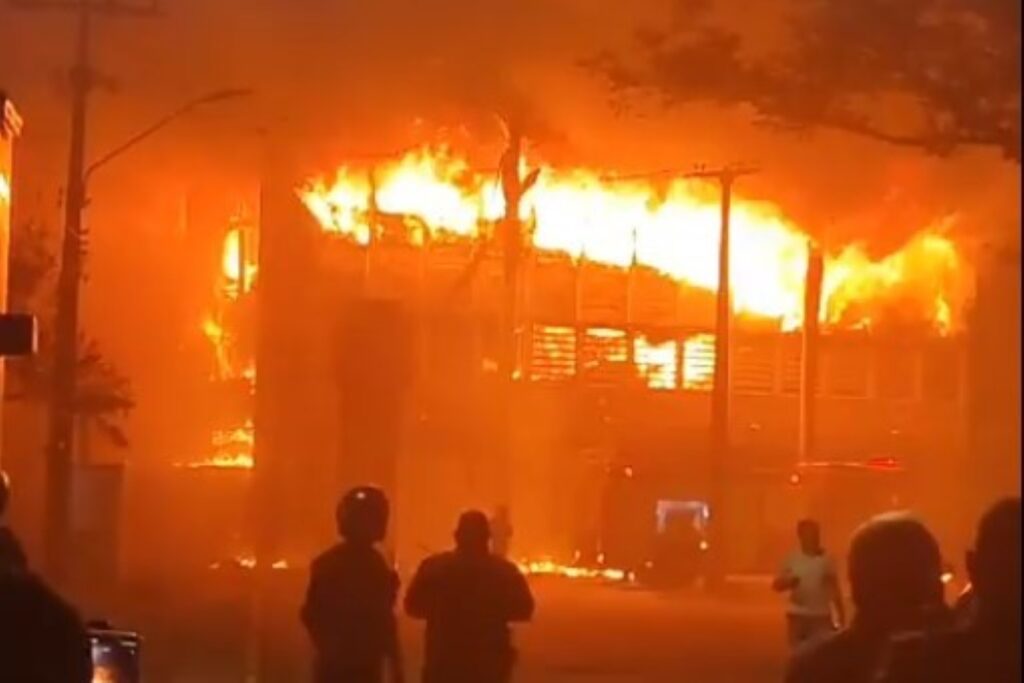 reitor-da-ufpe-estima-que-incendio-causou-prejuizo-de-r$-100-milhoes