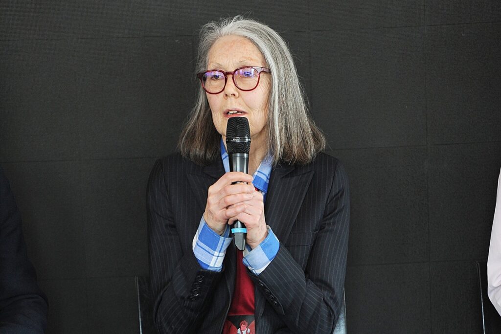 escritora-canadense-anne-carson-vence-o-premio-nobel-de-literatura-de-2026