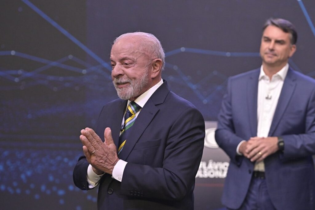 lula-diz-que-“flavio-anda-lendo-as-coisas-que-o-governo-esta-fazendo”