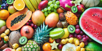 frutas-de-outubro:-veja-quais-consumir-e-seus-beneficios-para-a-saude