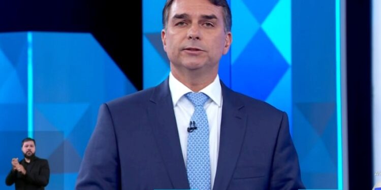 flavio-cita-nome-de-jonas-suassuna,-do-sitio-de-atibaia,-e-o-liga-a-lulinha