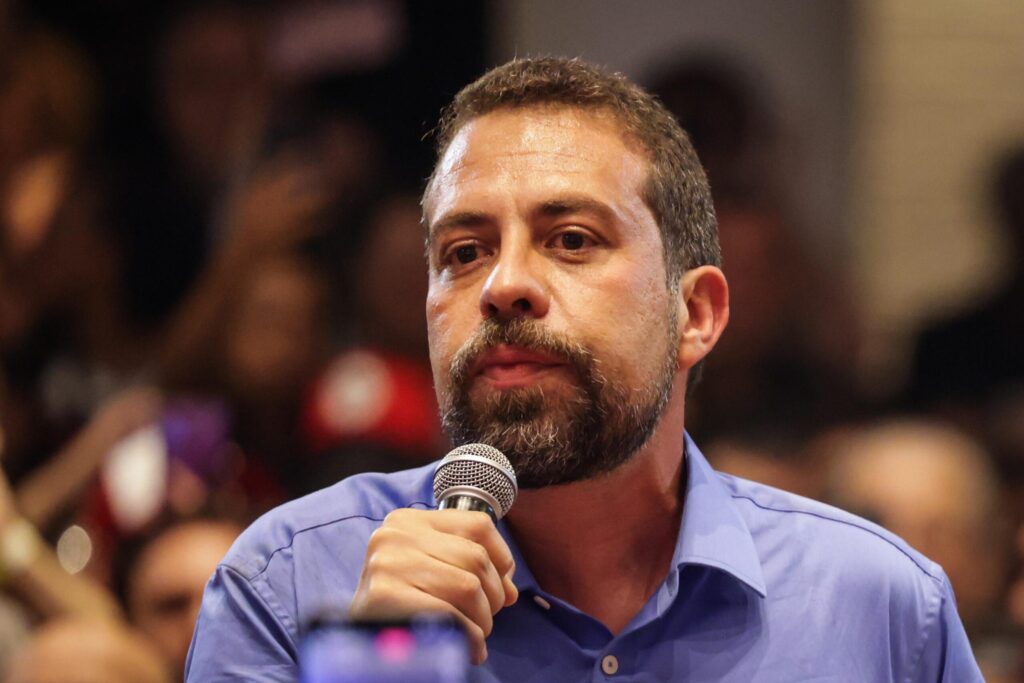 boulos-reage-a-fala-de-trump-sobre-eleicoes:-“brasil-nao-sera-colonia”
