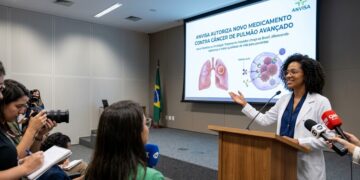 nova-fronteira-na-oncologia:-anvisa-aprova-tratamento-inovador-para-cancer-de-pulmao-avancado