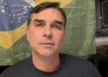 trump-tira-flavio-bolsonaro-do-brasil-em-operacao-secreta