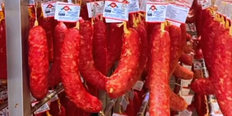 anvisa-recolhe-lote-de-linguica-com-bacteria-que-causa-infeccao-grave